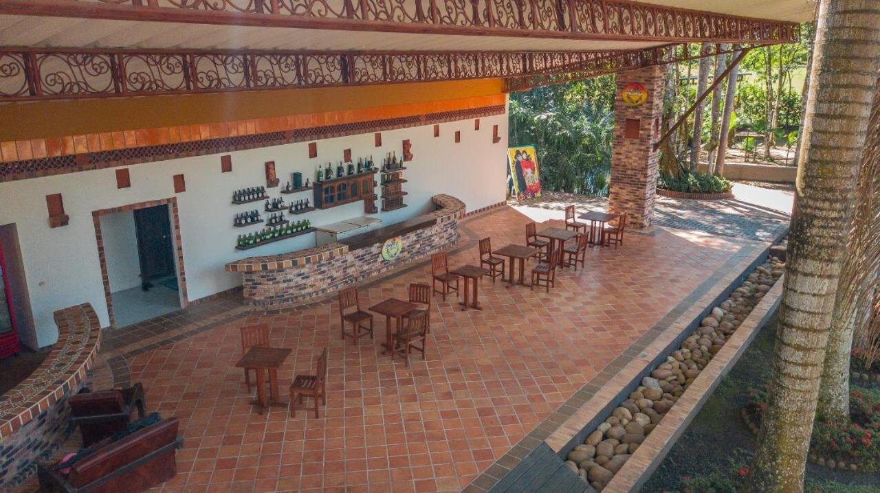 Hotel Hacienda Gualanday Apiay Eksteriør bilde
